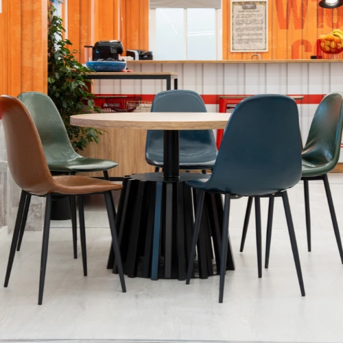 mesa-redonda-com-pe-metalico