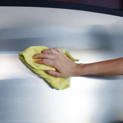 seguir-o-grao-do-aco-como-limpar-inox-sem-manchar